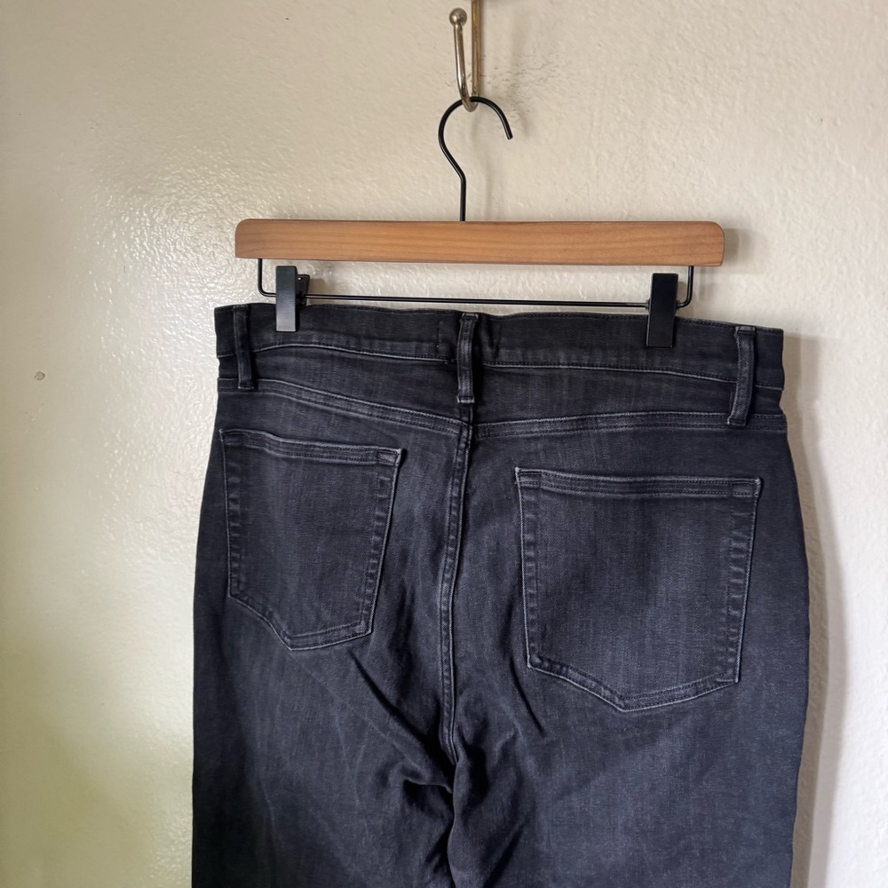 Frame | High Rise Straight Leg Jeans - Picture 4 of 6